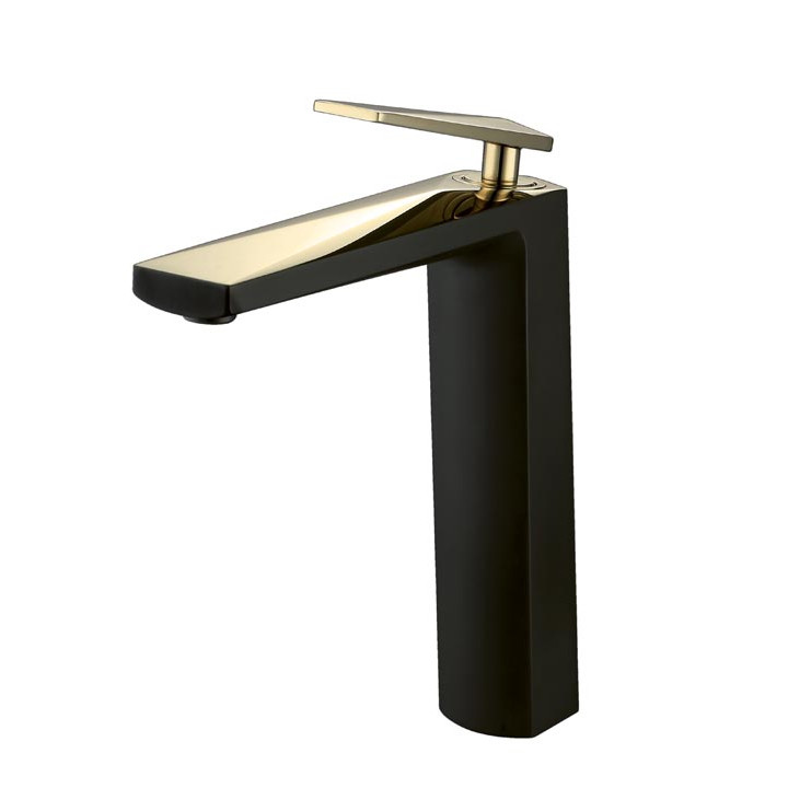 Boheme 382-B: высокий смеситель Venturo Black